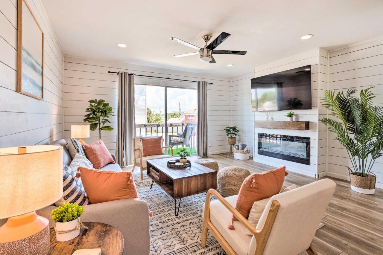 Chic Fort Walton Condo About 2 Blocks To Beach! Fort Walton Beach Buitenkant foto