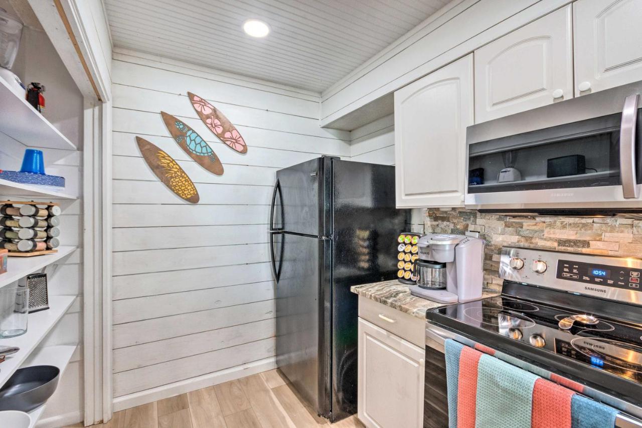 Chic Fort Walton Condo About 2 Blocks To Beach! Fort Walton Beach Buitenkant foto